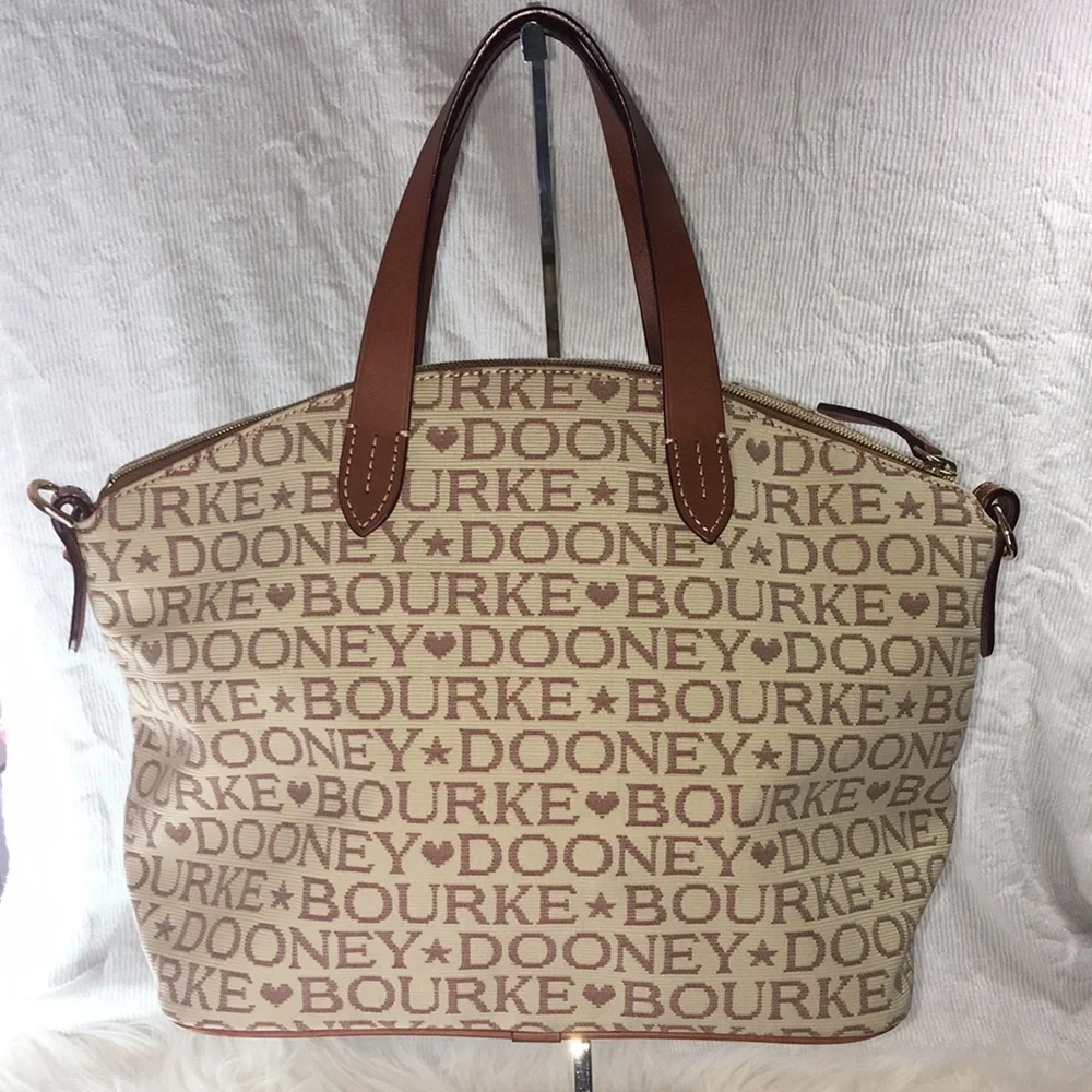 VINTAGE Dooney & Bourke “Hearts and Stars” Jacquard Satchel Handbag NWOT⭐️